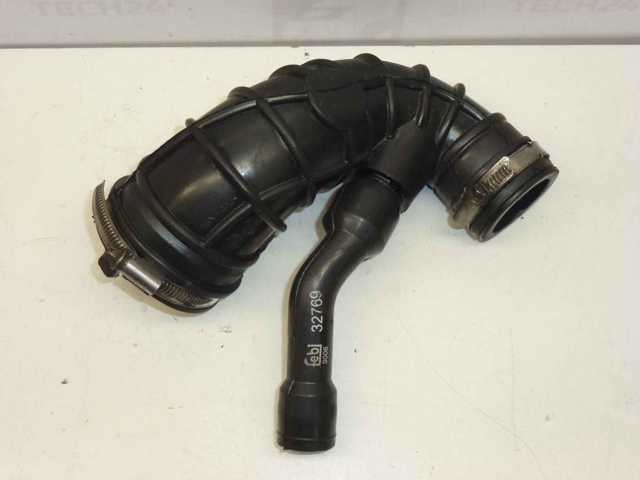 Inloppsslang 1.4 HDI Citroën Peugeot 143413 1434F6 - Bild 2