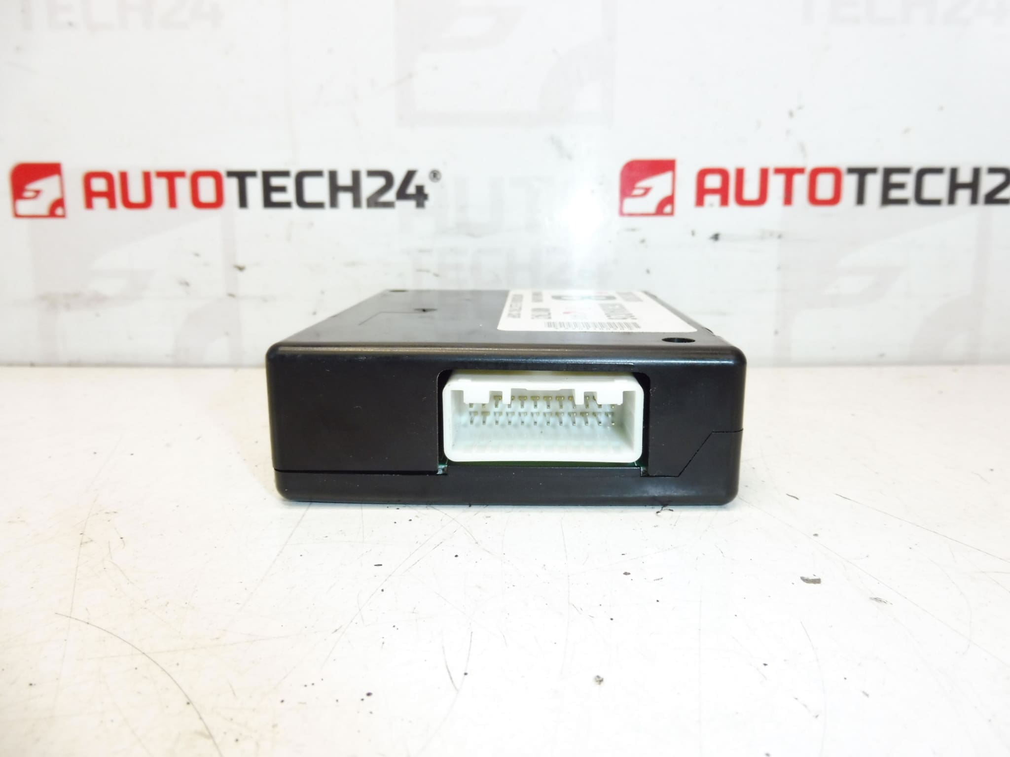 Enhetsparkeringsassistent Citroën C-Crosser Peugeot 4007 8638A026 6590LY - Bild 2