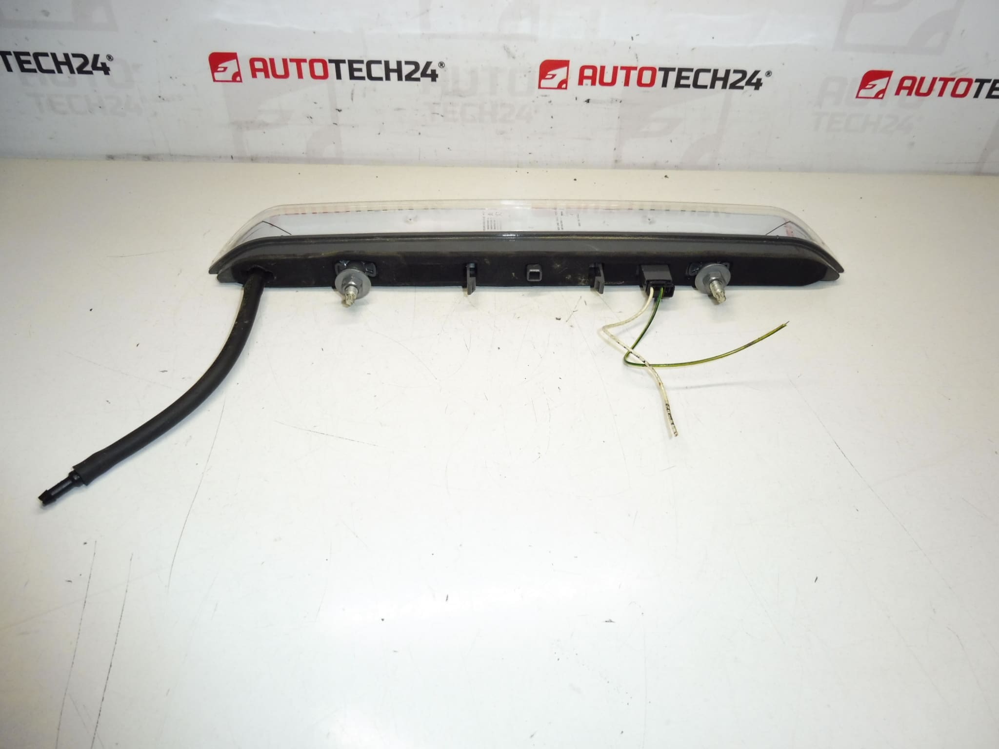Extra bromsljus Peugeot 308 T9 Combi 9688016380 6351LX - Bild 2