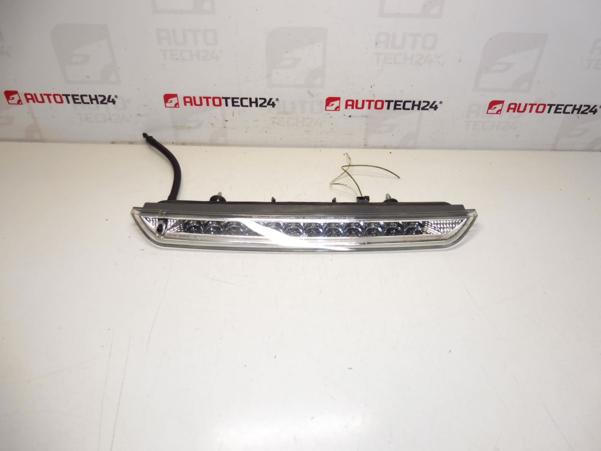 Extra bromsljus Peugeot 308 T9 Combi 9688016380 6351LX